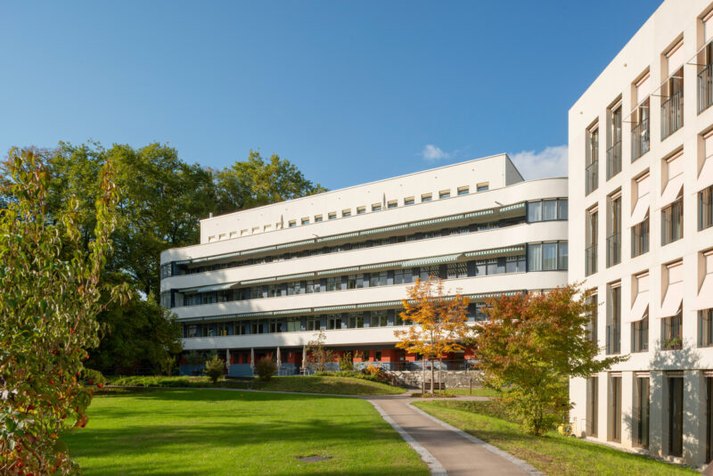 Pflegezentrum Aussenbild Altbau